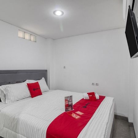 Reddoorz Syariah Near Galeria Mall Γιογκιακάρτα Εξωτερικό φωτογραφία