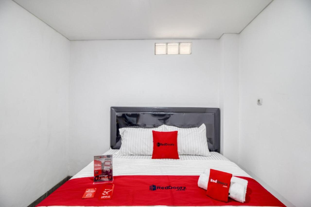 Reddoorz Syariah Near Galeria Mall Γιογκιακάρτα Εξωτερικό φωτογραφία